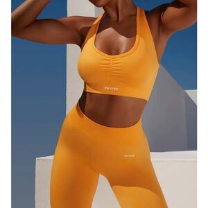 BO + TEE LEGGINGS AND SPORTS BRA